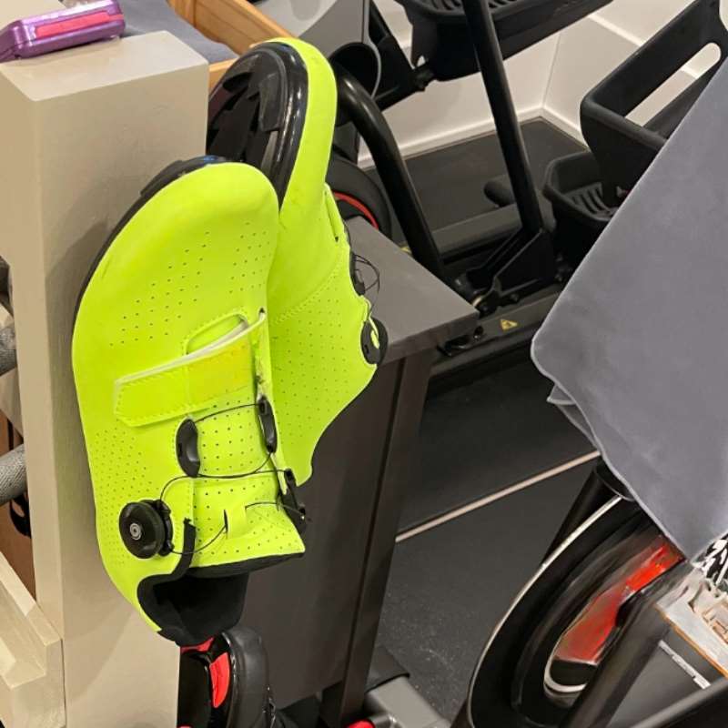 Quick Release Cycling Shoe Sto - đánh giá và giá Cycling Gear Wall Hanger